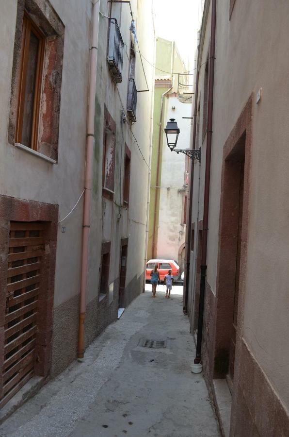 Отель La Casa Di Angelo Боса Экстерьер фото